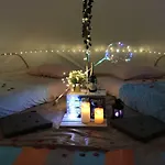 Glamping Kaki - Medium Bell Tent